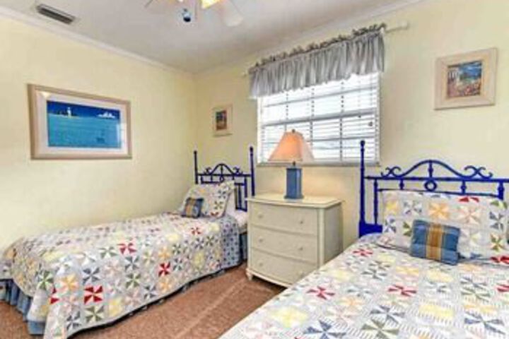Room 7 of 49