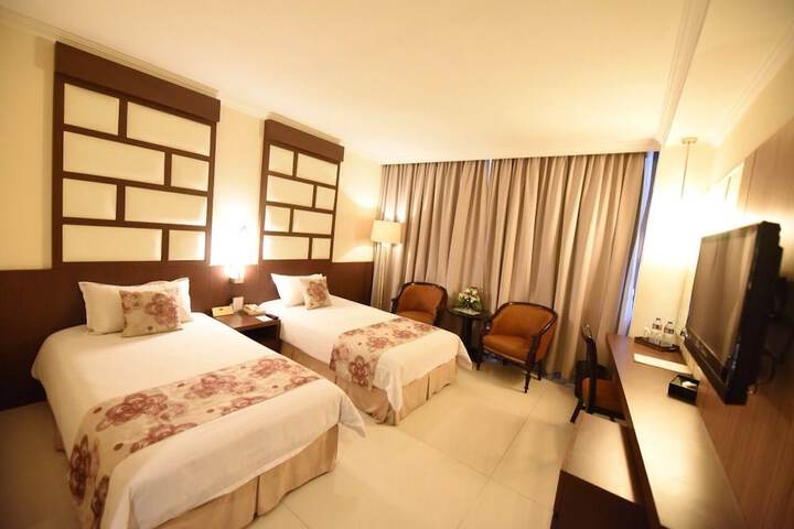 Room 12 of 56