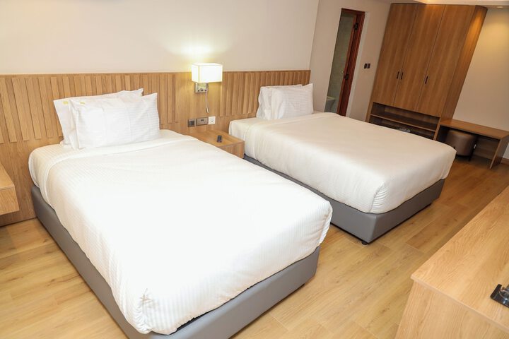 Urbanwoods Hotel Suites by icon