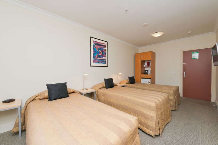 Room 8 of 36