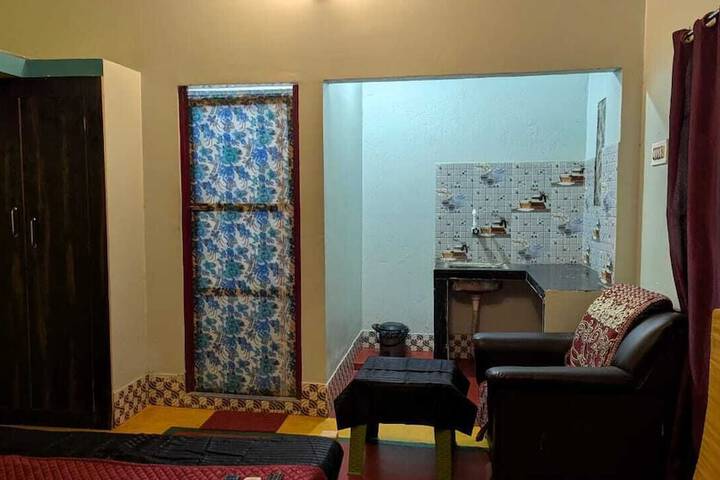 Room 10 of 21