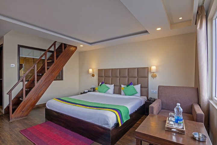 Room 7 of 37