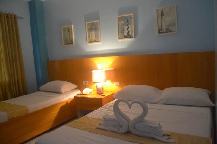 Room 9 of 36