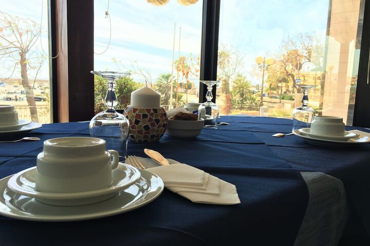 Breakfast/Coffee Service 46 of 74