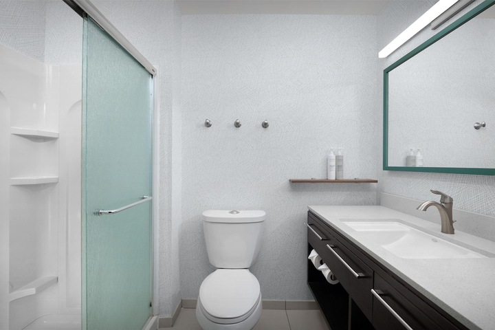 Bathroom shower
