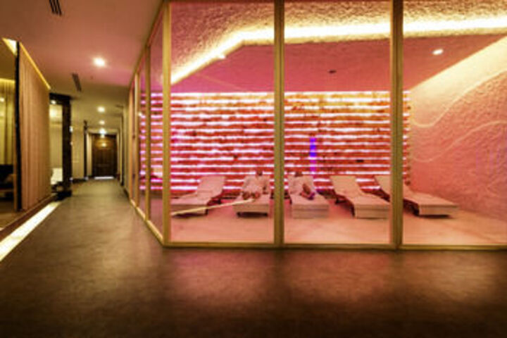 Spa 56 of 62