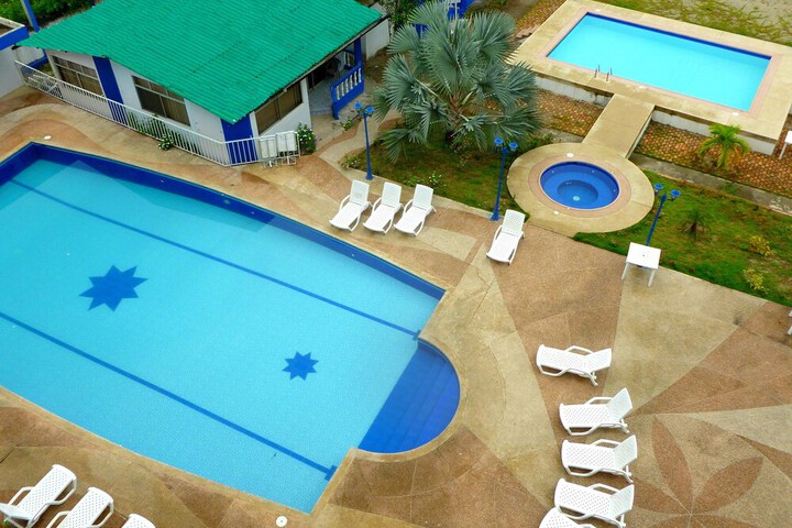 Pools & Facilities