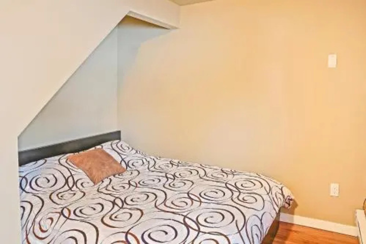 Room 4 of 29