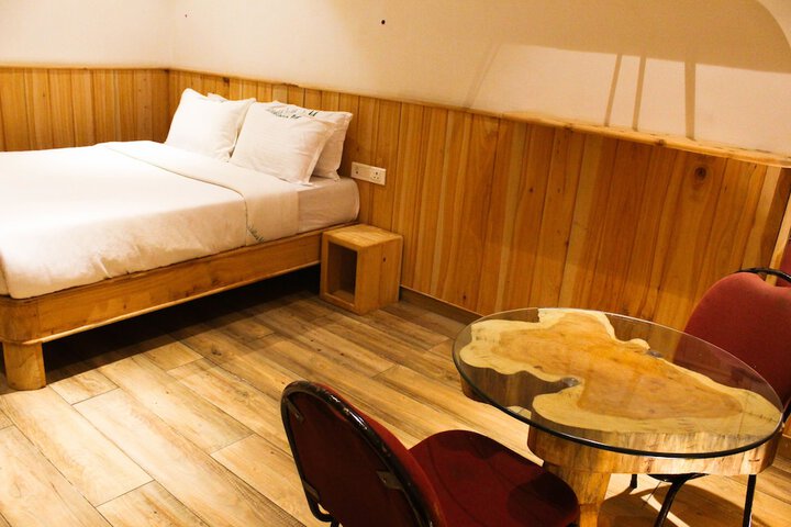Room 16 of 33