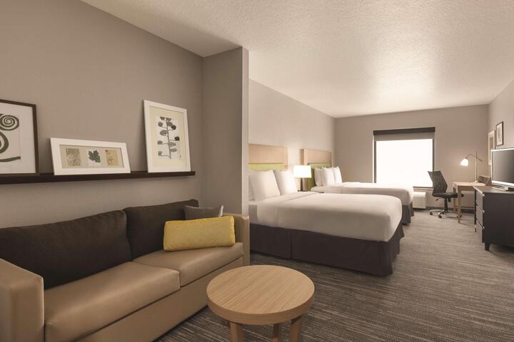 2 Queen Beds Accessible (3 of 10)