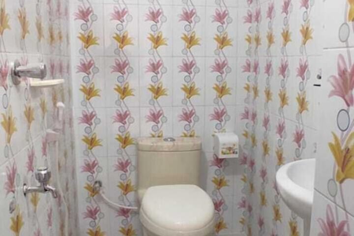 Room 18 of 24