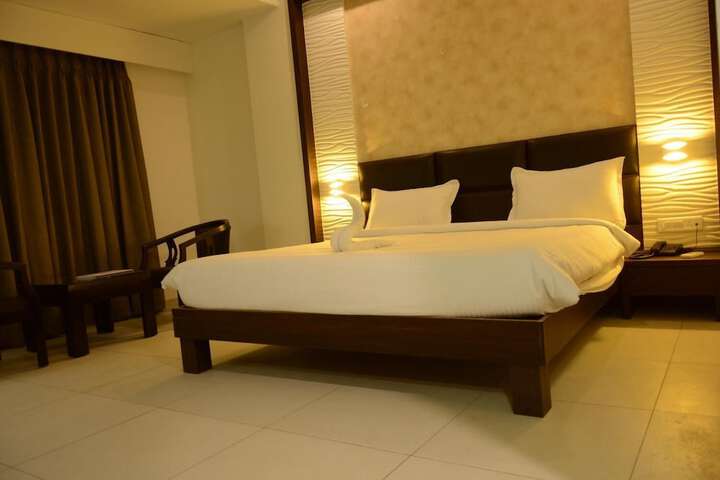 Room 8 of 36