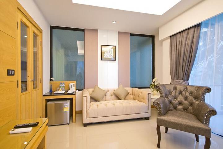 Room 18 of 152