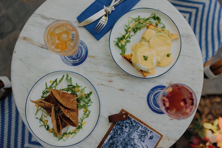 Breakfast/Coffee Service 92 of 130