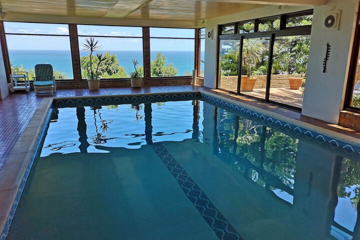 Hotel with Pool