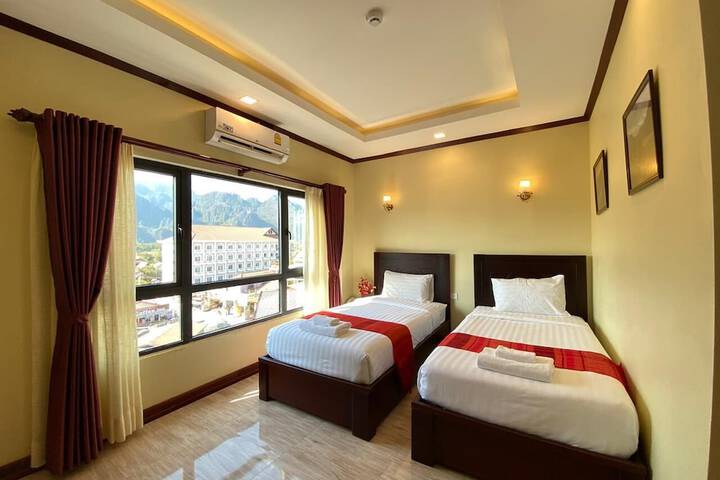 Room 14 of 34