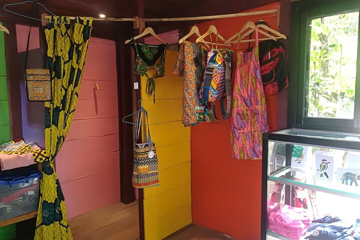 Gift Shop 85 of 131