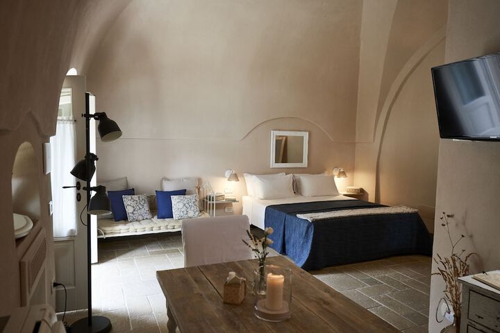 Room 16 of 52