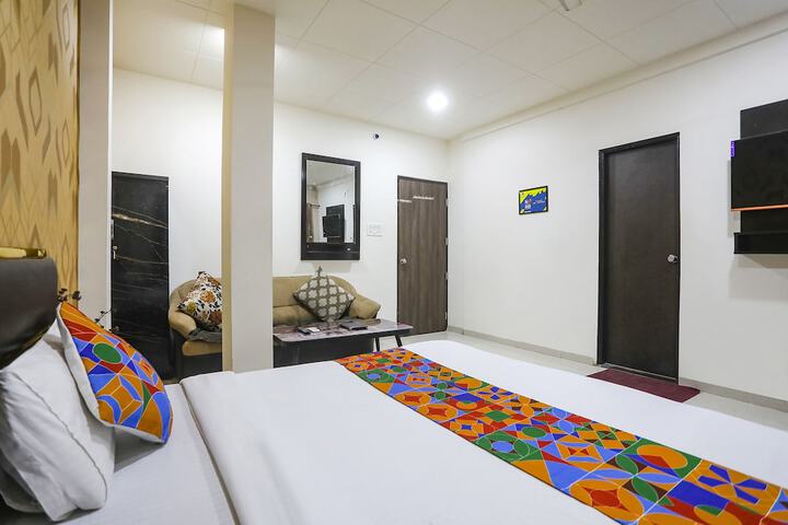 Room 17 of 26