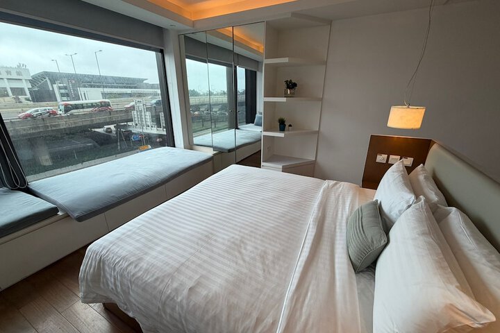 Room 12 of 60