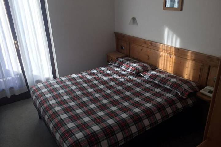 Room 9 of 60