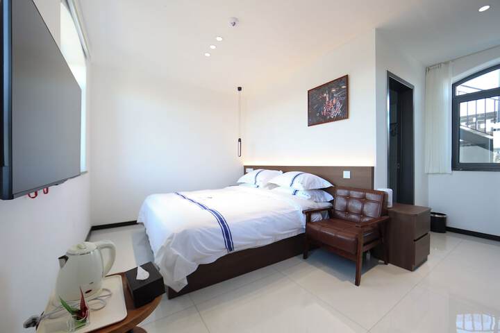 Room 10 of 75