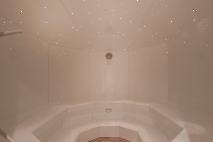 Spa 16 of 23