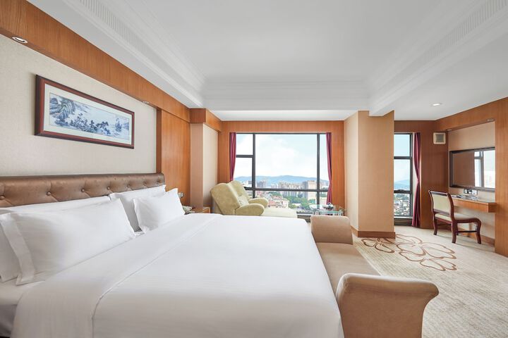 Room 15 of 91