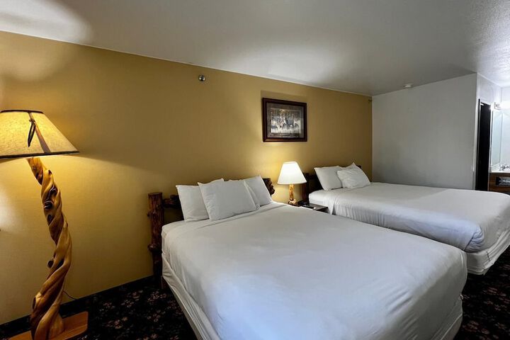 Room 13 of 26