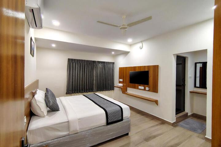 BKR Grand Hotel