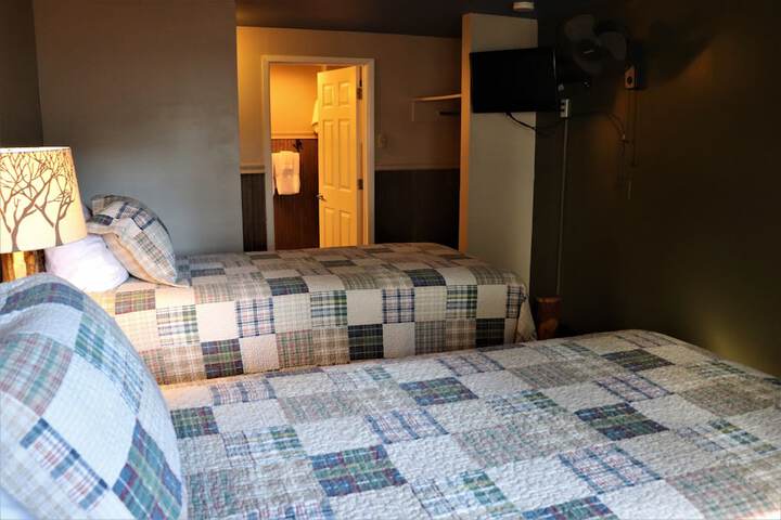 Room 144 of 504
