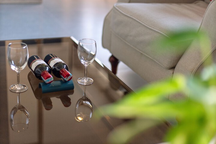 Lounge 62 of 129