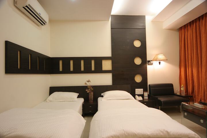 Room 11 of 61