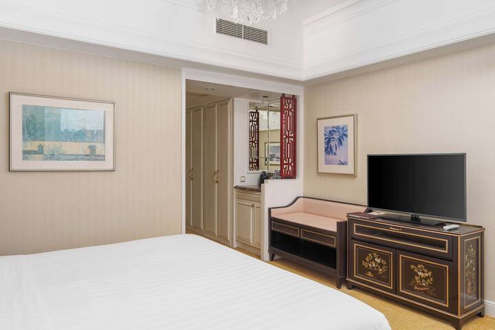 Room 54 of 229