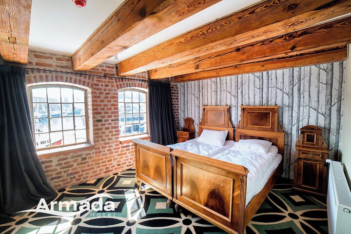 Room 6 of 26
