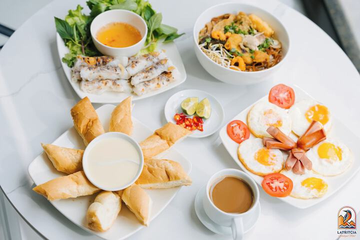Breakfast/Coffee Service 13 of 23