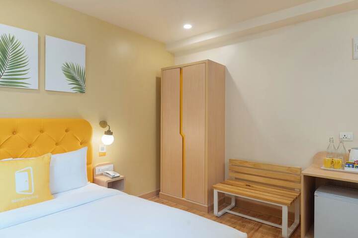Room 28 of 39