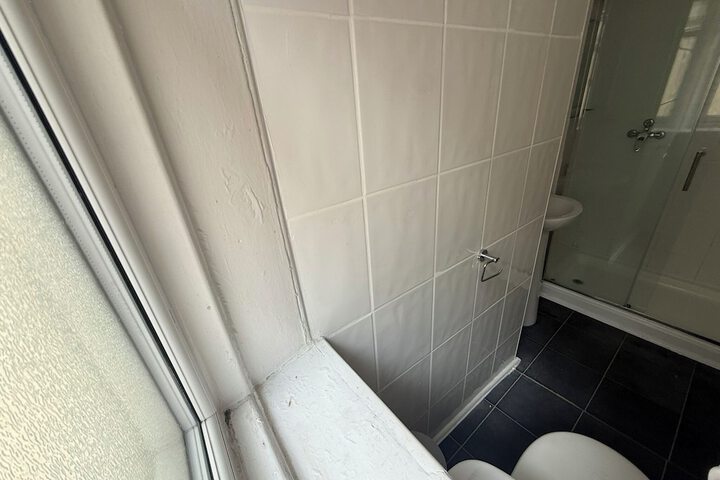 Room 98 of 126