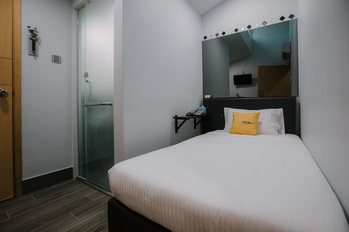 Room 15 of 88