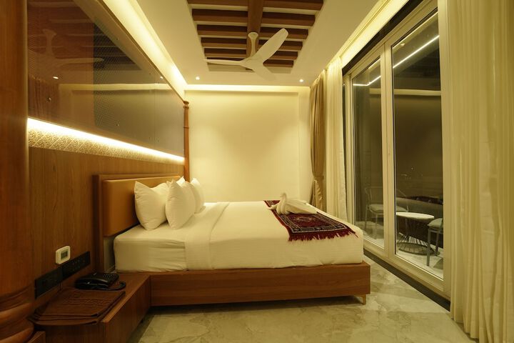 Room 14 of 35