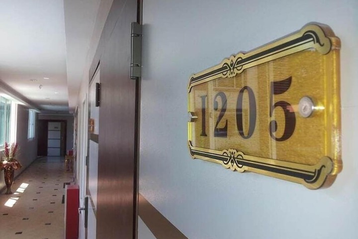 Ballroom/Hall 6 of 7