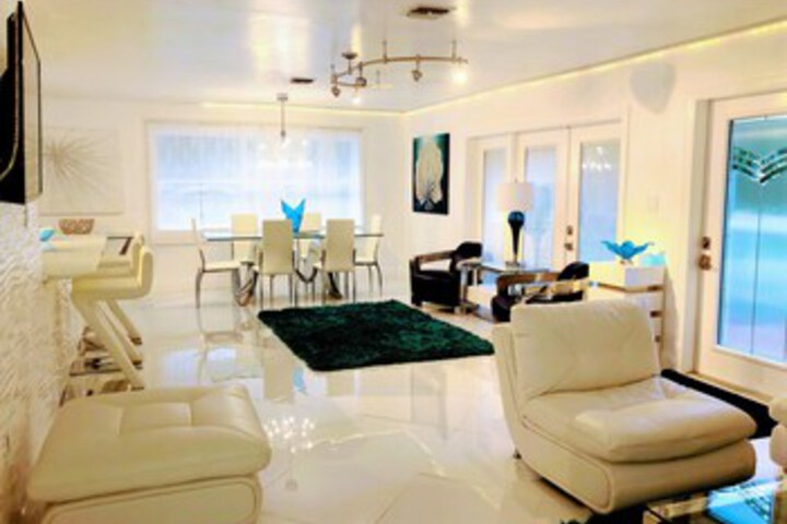 Room 12 of 48