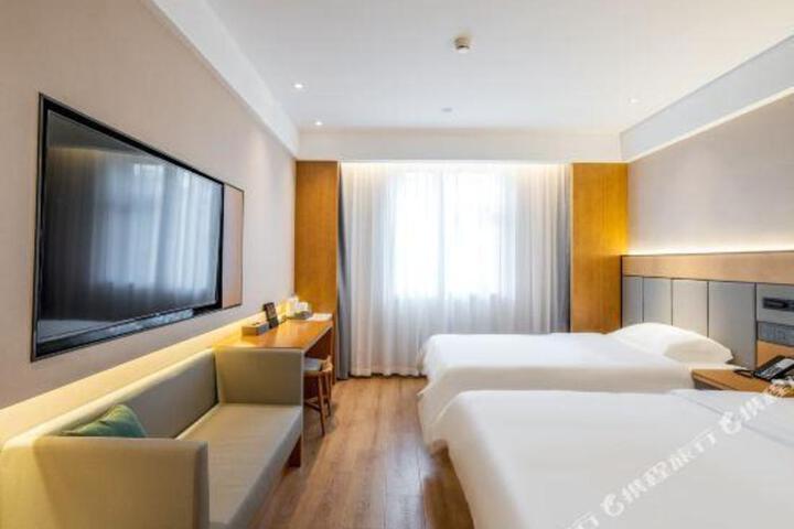 Shanghai Chengan Hotel(Xuhui Binjiang store)