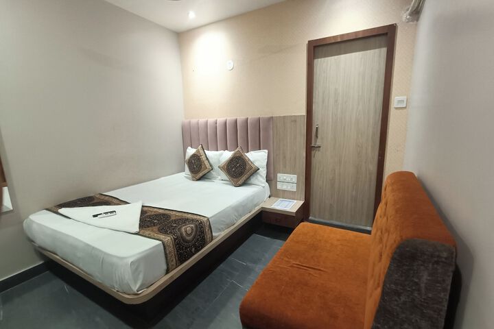 Room 26 of 54