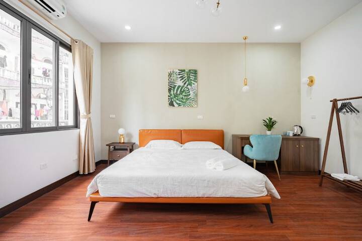 Room 3 of 17