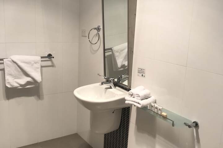 Room 26 of 29