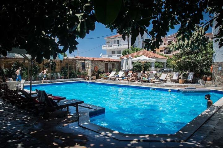 Pools & Facilities