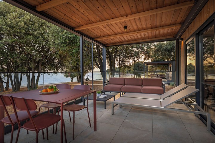 Terrace/Patio 19 of 42