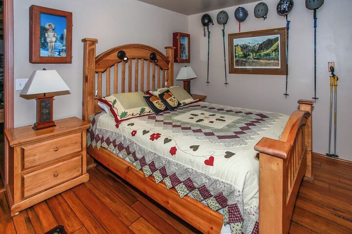 Room 4 of 21