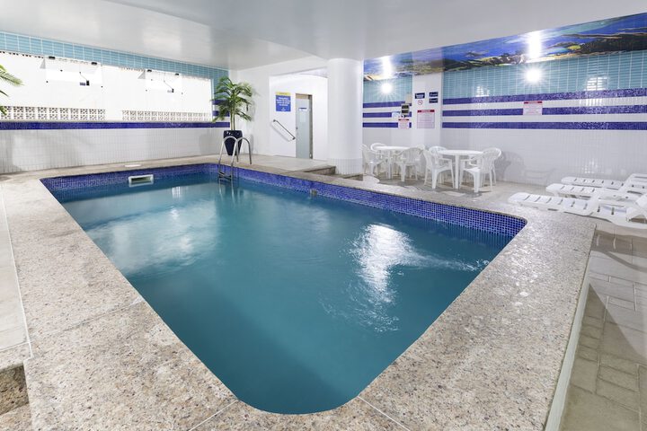 Pool 33 of 53